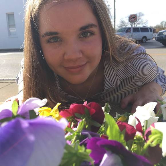 Meet your Posher, Mckensi - Picture 1 of 1